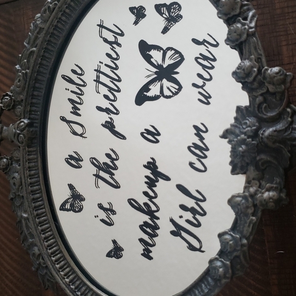 Decorative hanging mirror - Picture 2 of 7